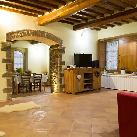 Little Val D'orcia 公寓 *